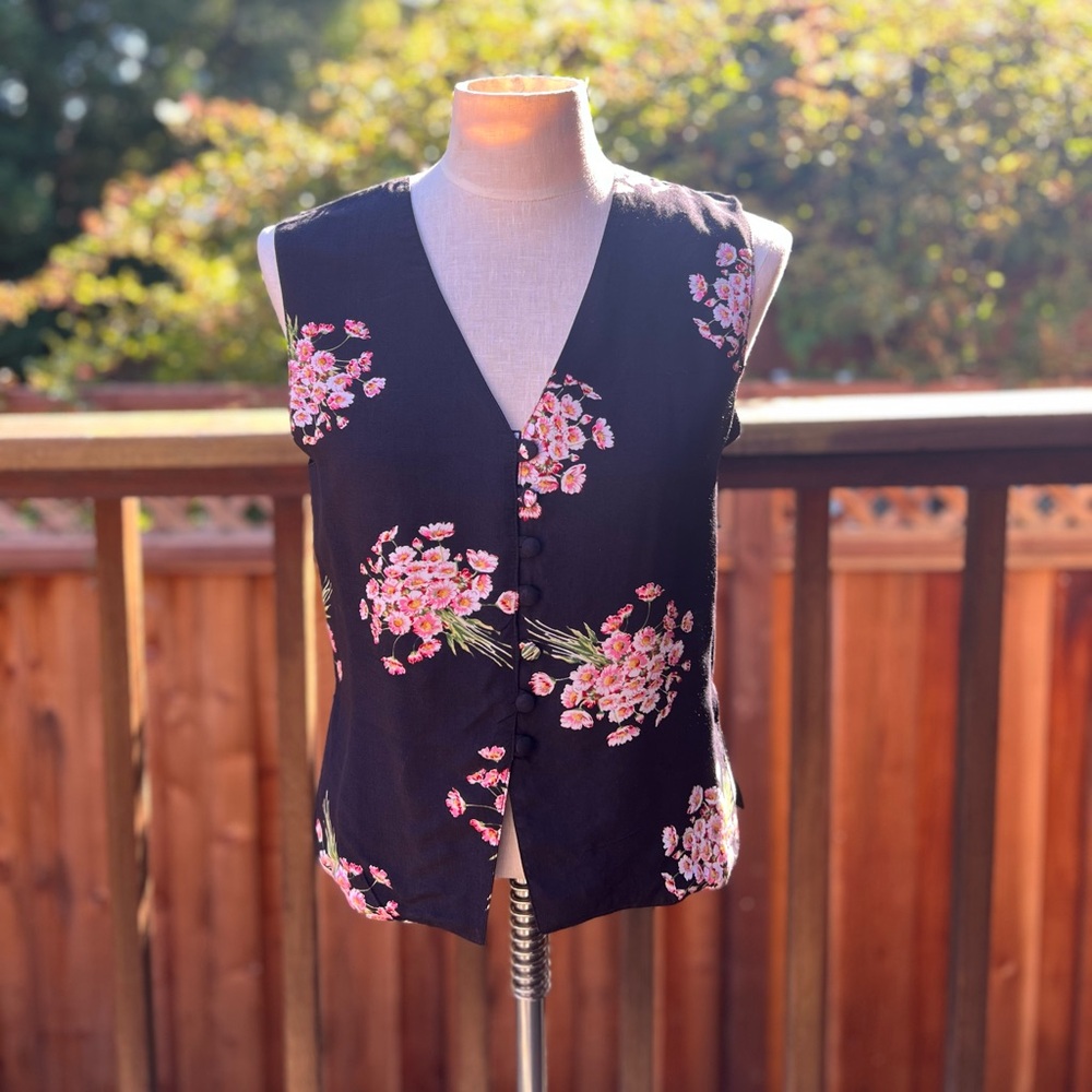Floral Black Sleeveless Top